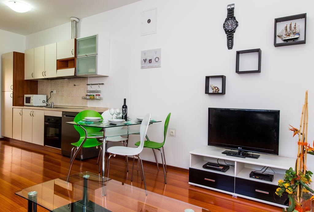 Apartman Nikolic 2 Appartement Kaštela Buitenkant foto